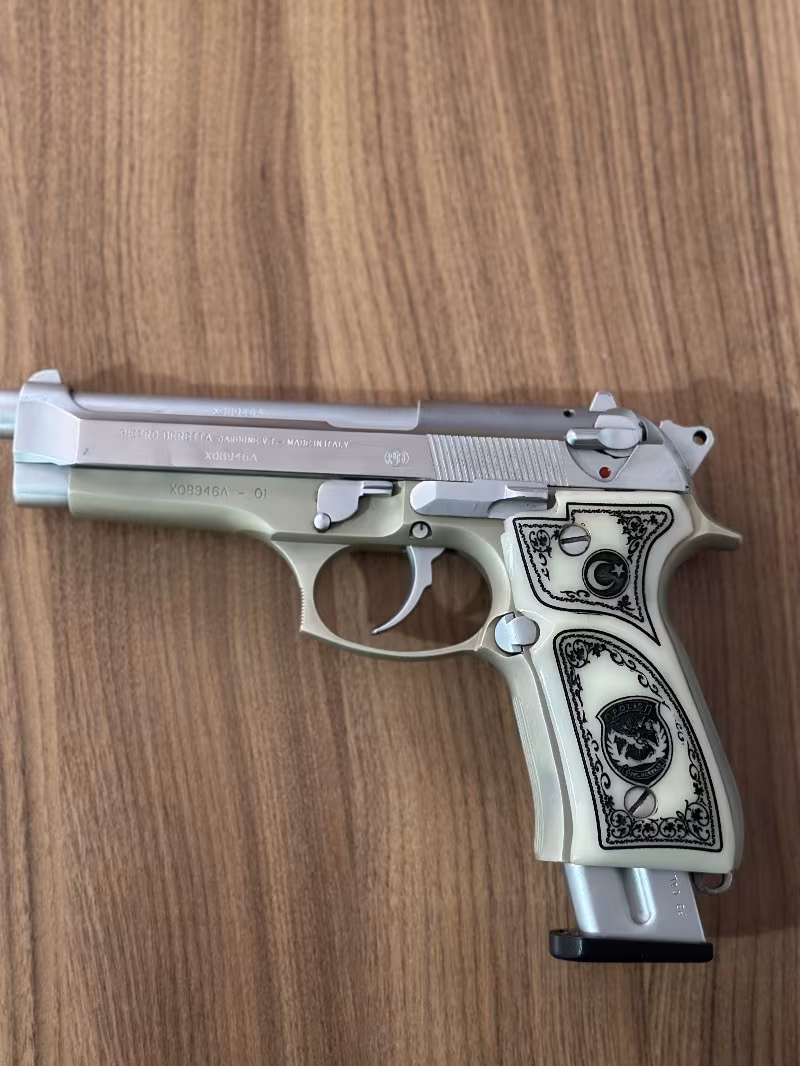 Sahibinden temiz Beratta F92