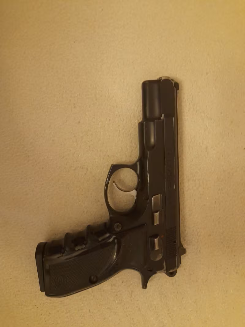 Emekli Polis  Orjinal CZ 75 B Luger