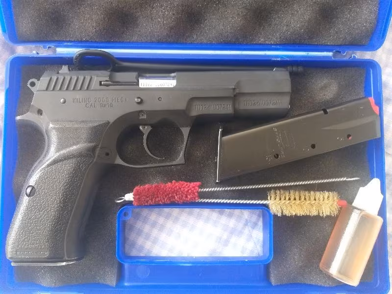 Sarsılmaz Kılınç 2000 Mega siyah