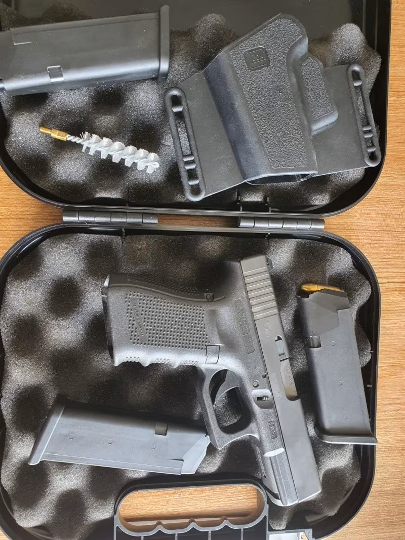 kullanılmamış GLOCK 19 TABANCA +(mermi 815adet)