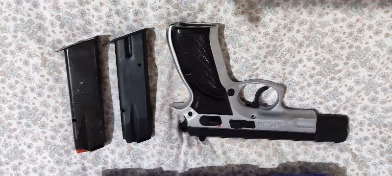 CZ 75 B tabanca