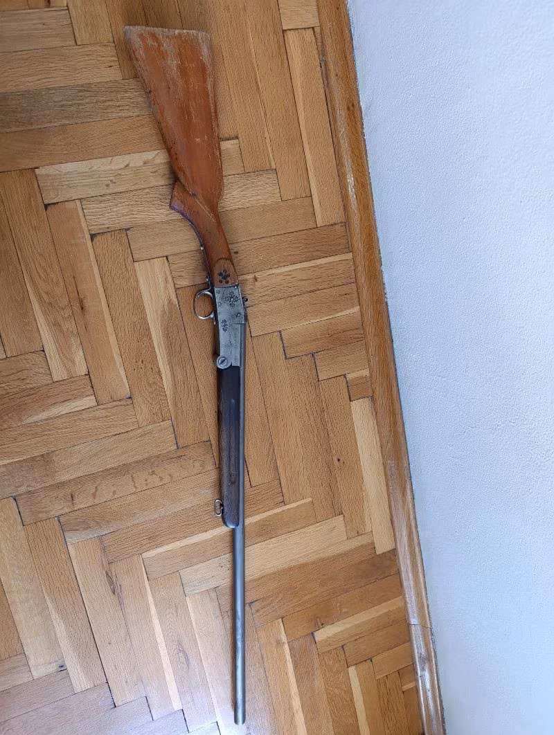 Antika Beretta tüfek