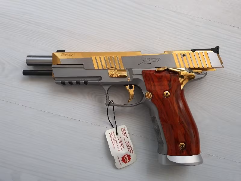SİG SAUER X6 VİOLİN orijinal 24 ayar altın kaplama (ACİL SATILIK) Bu fiyata böylesi yok