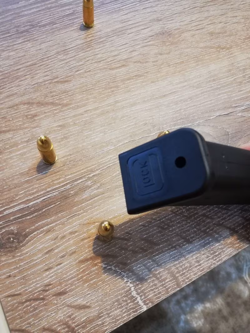 Glock 17 şarjör sıfır (2 adet)