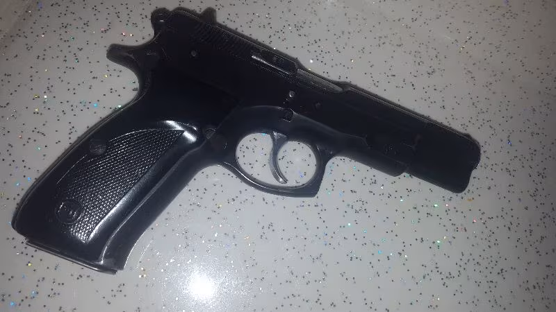 EMEKLİ POLİSTEN CZ75B LUGER