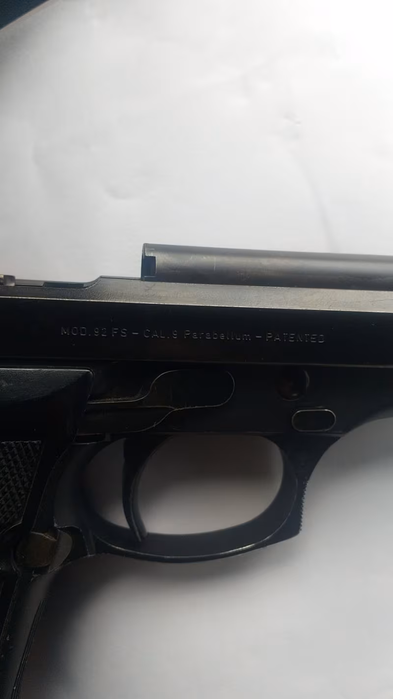 Askeri personelden baretta