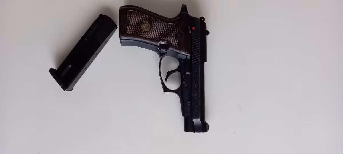 Beretta f84 9×17