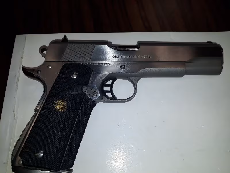 Silahçı Erhan'dan 45 lik colt ıv