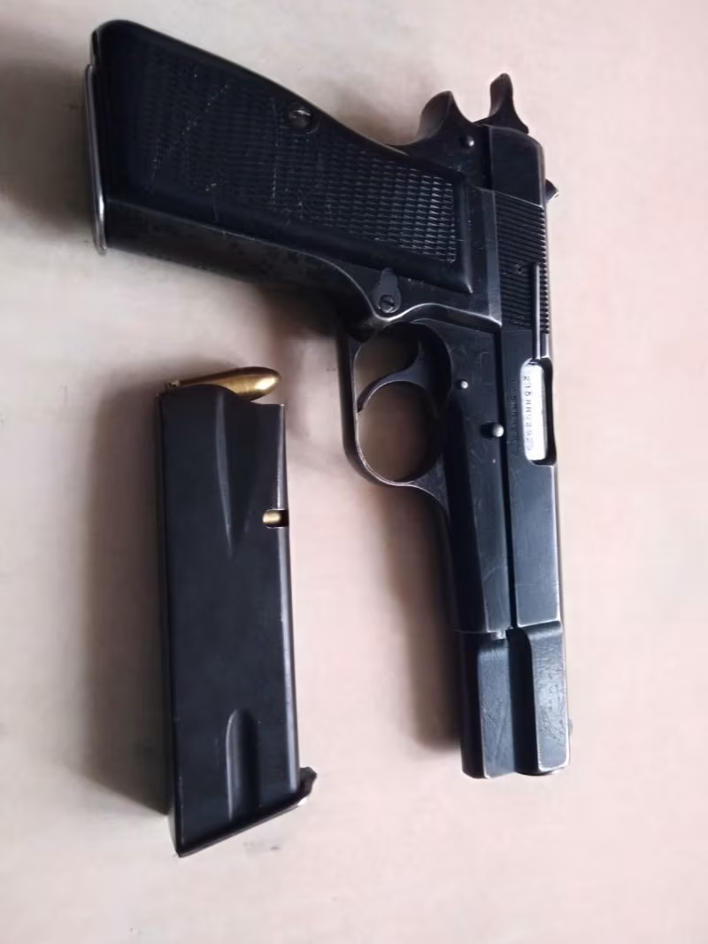 Memurdan Belçika Browning