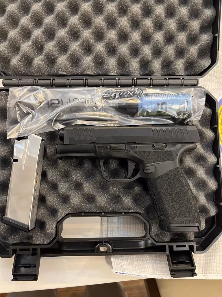 SIFIR HS  H11 PRO  MODEL 15+1 ŞARJÖR KAPASİTELİ MKE YENİ ALİNDİ
