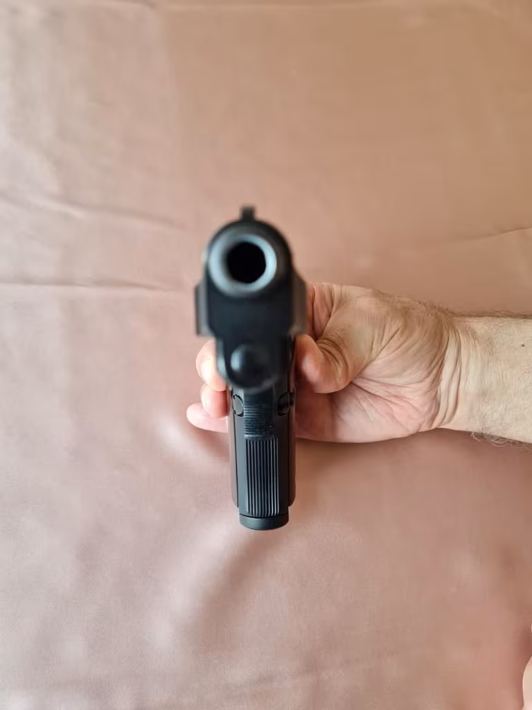 YARGI MENSUBUNDAN BERETTA 92FS (15+1) 9×19 KALİBRE