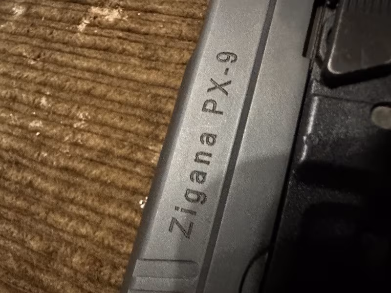 Askeri personelden PX-9