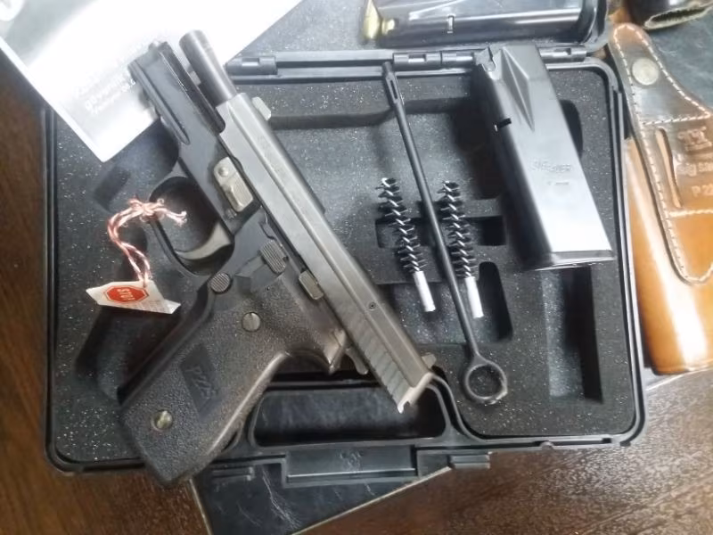 Kuyuncudan sıfır ayarında SIG  SAUER P229
