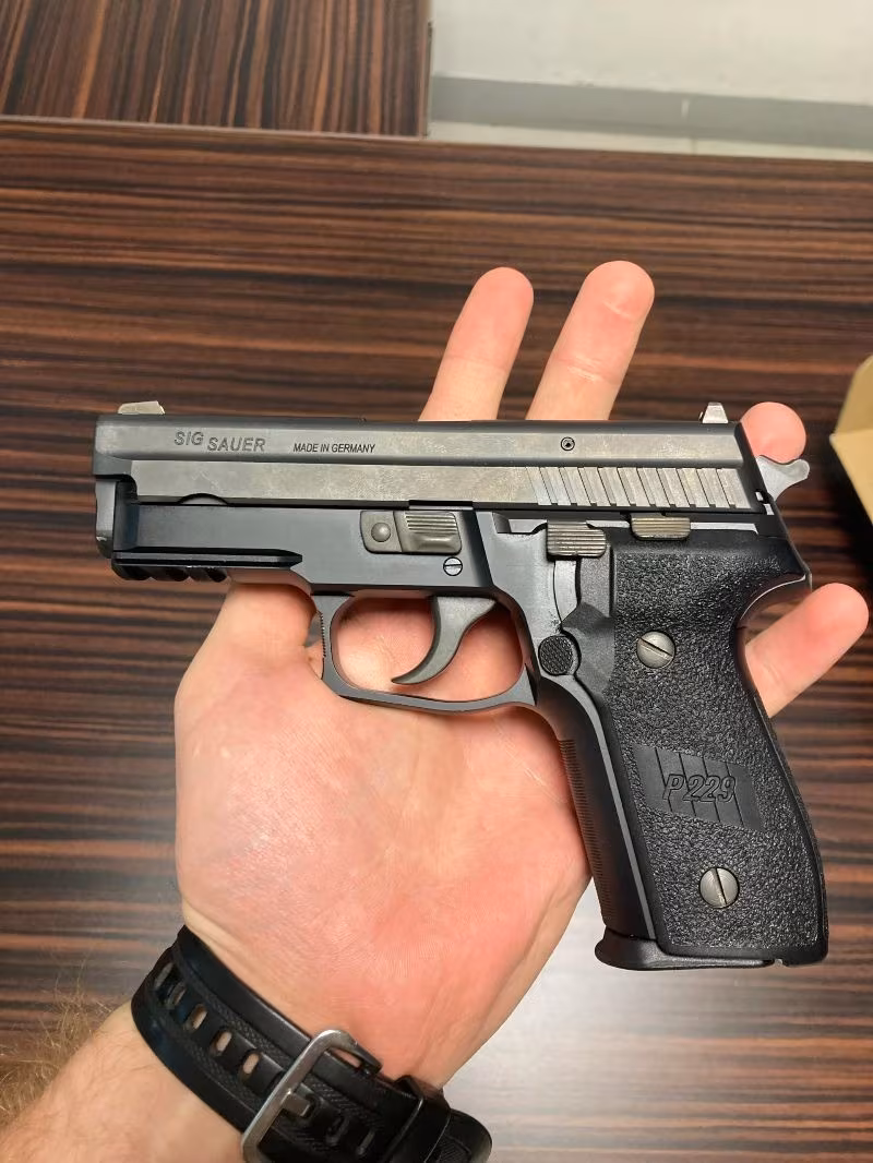 Sig Sauer P229 Alman