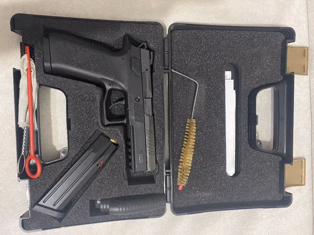 Cz P09