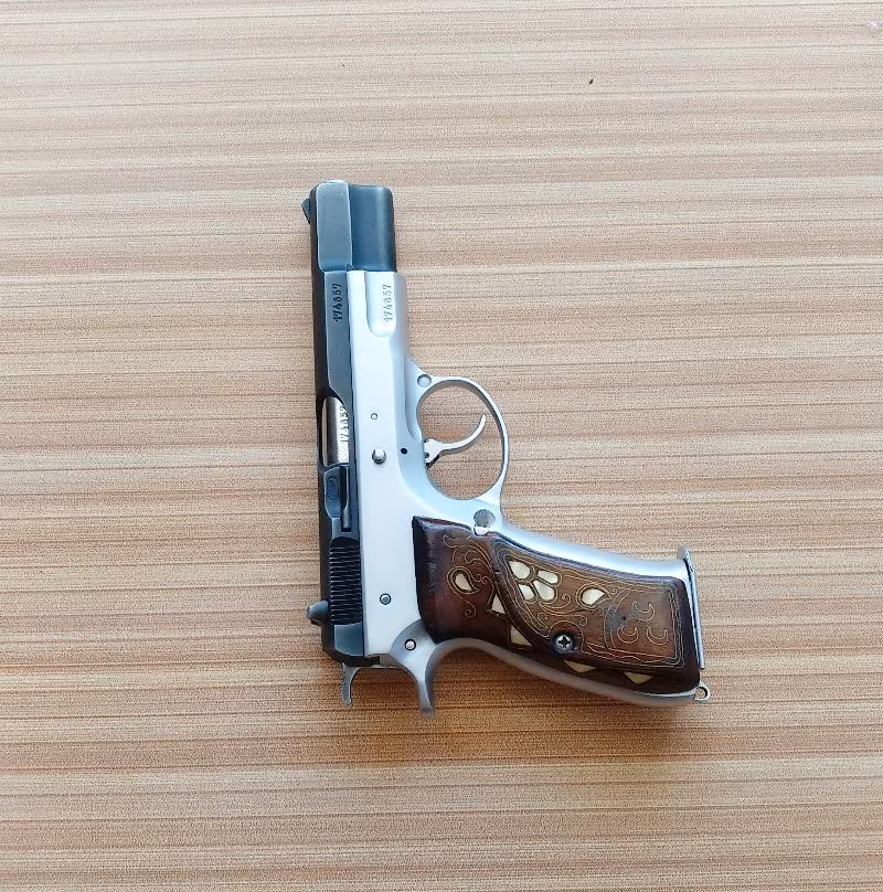 15+1mermi alan silah