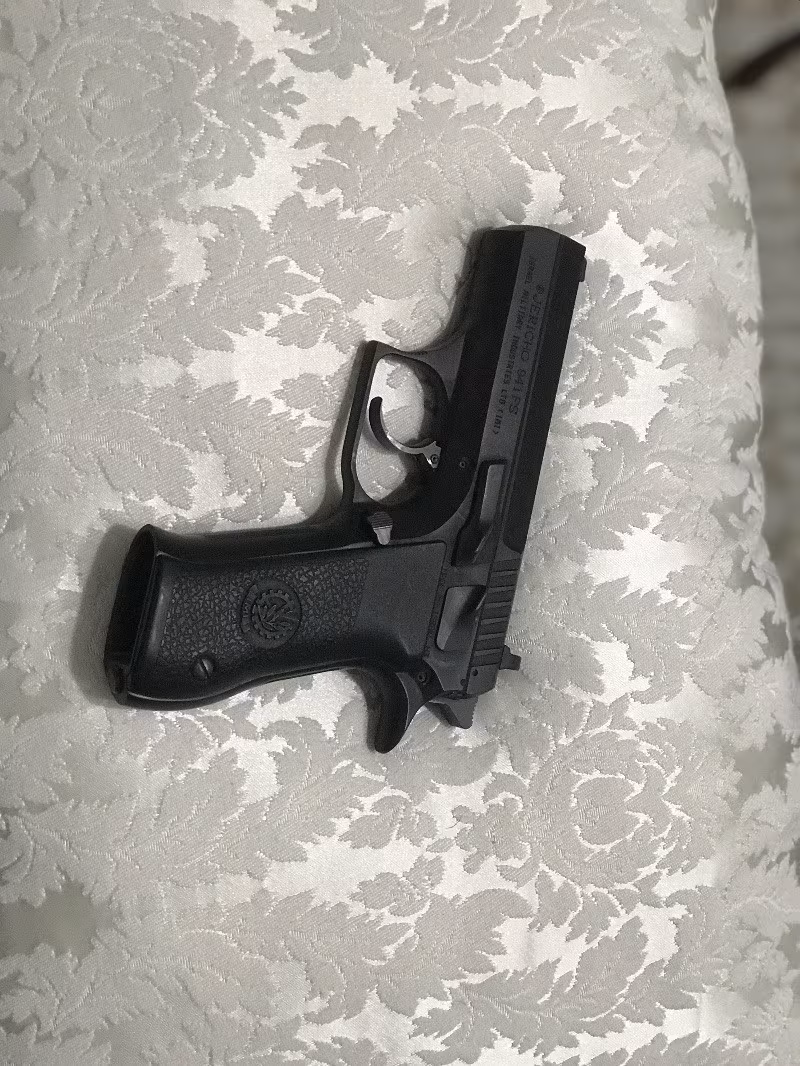 EMEKLİ MEMURDAN JERICHO 16+1