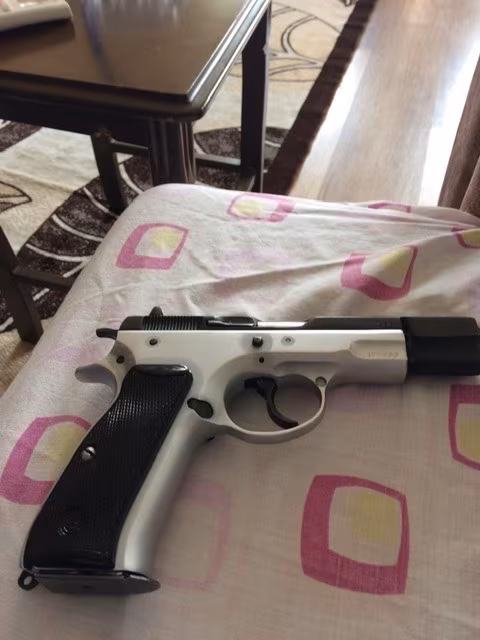 Sıfır ayarında polis memurundan