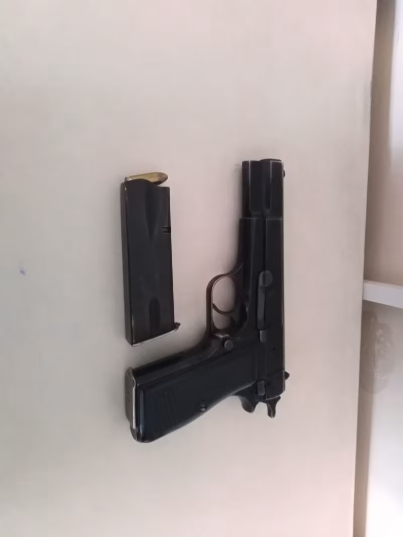 Memurdan Belçika Browning