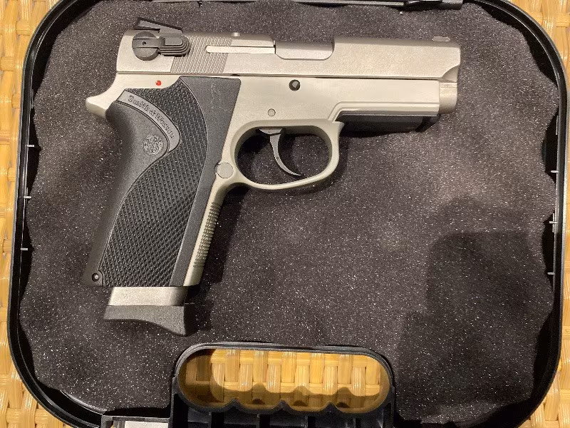 Smith Wesson 9 Tactical