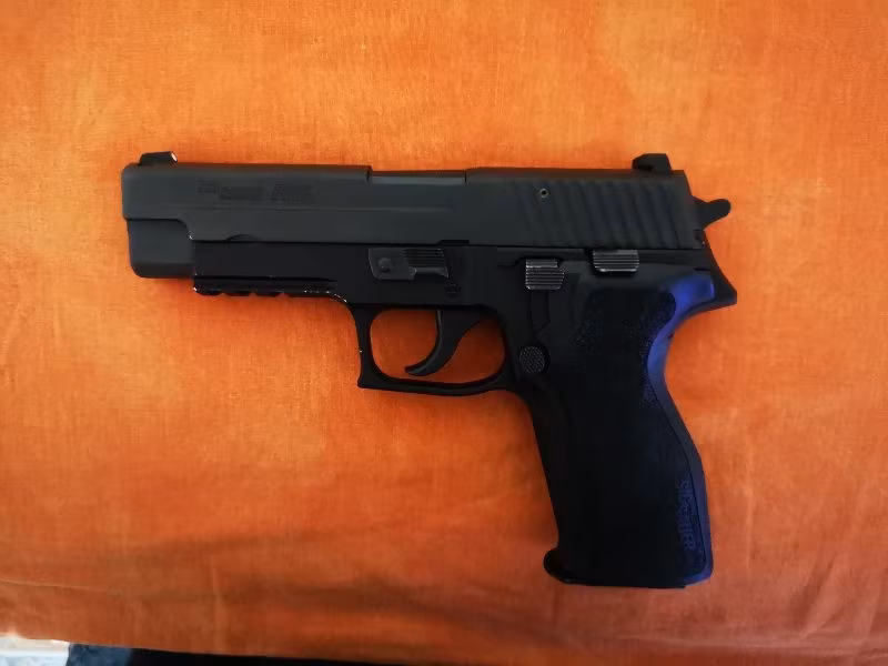 Az kullanılmış  sıg sauer p226 usa