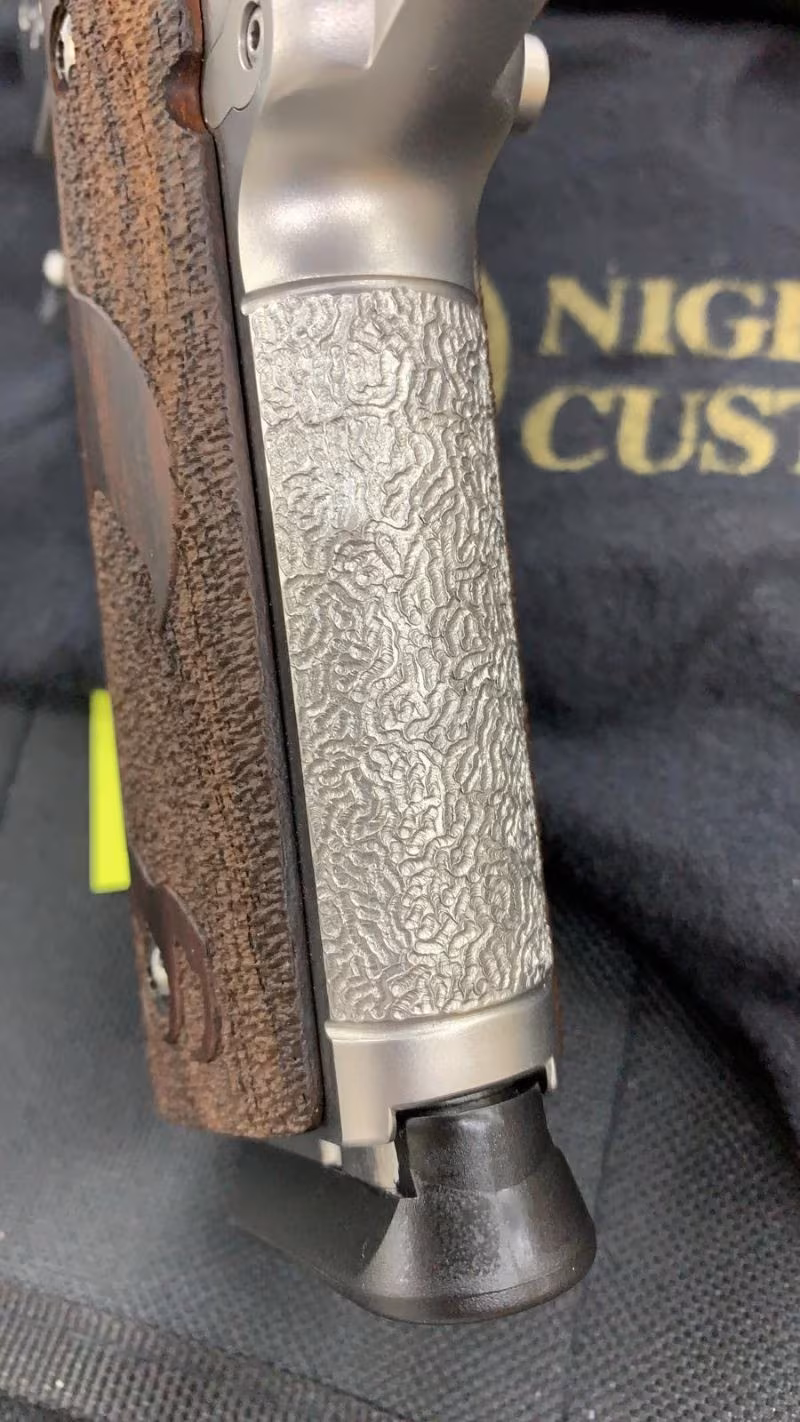 Nighthawk Custom CCS (Complete Custom Stipple)
