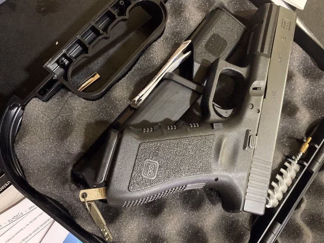 İLK SAHİBİNDEN EMSALSİZ BİR SİLAH GLOCK 31