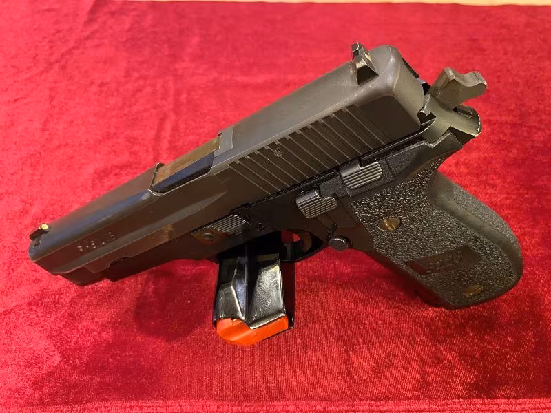 Sahibinden temiz Sig Sauer P226 Tabanca