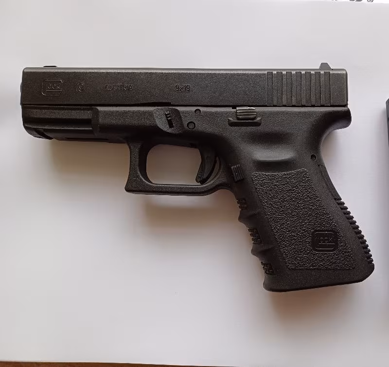 Glock 19