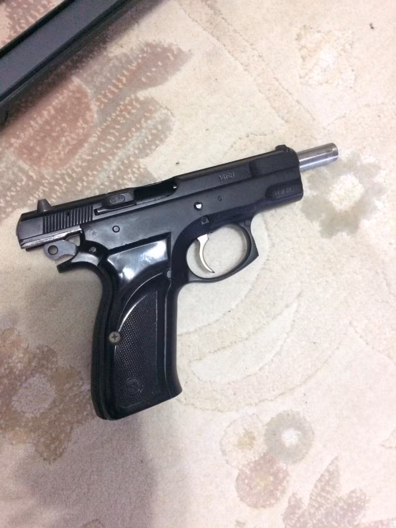 Sıfır ayarında temiz cz75 B