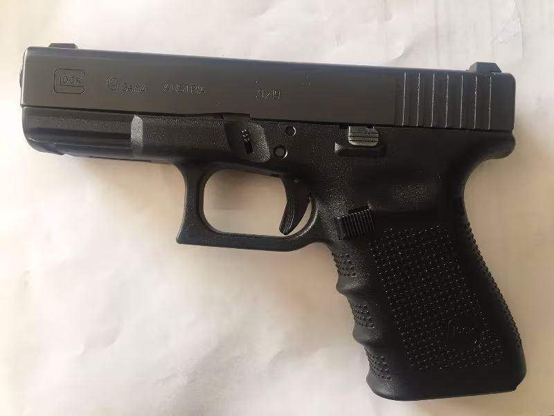Askeri Personelden Temiz GLOCK 19 GEN4 ( SİLAH SATILMIŞTIR!!! )
