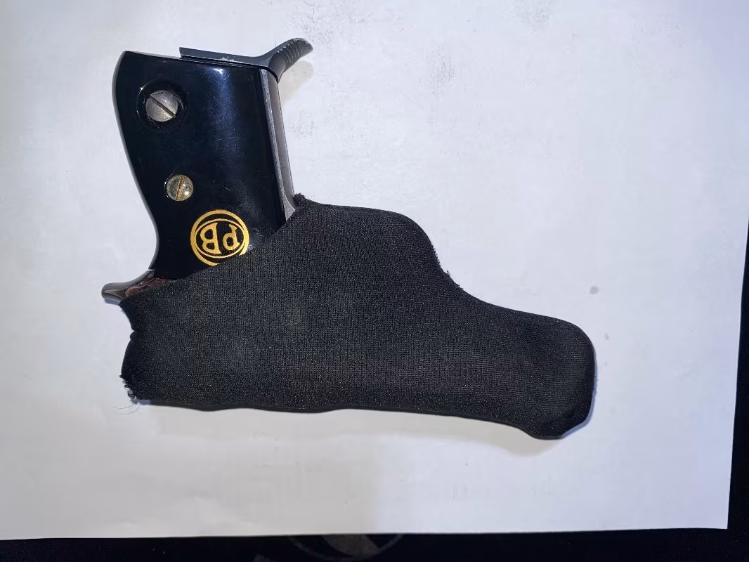 Düğmeli Beretta
