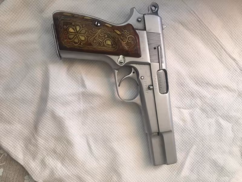 Emekli polisten Belçika Borwning 14'lü temiz bakılmış silah
