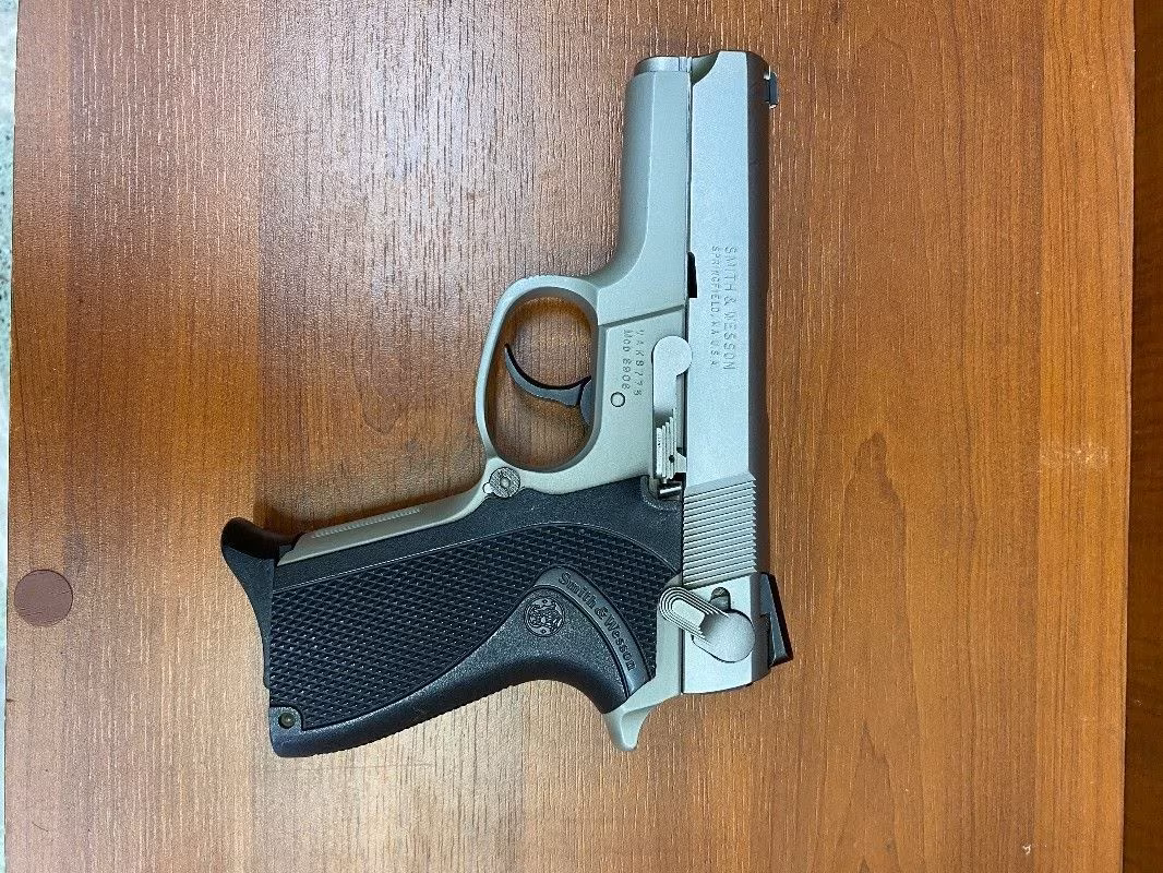 SMİTH WESSON 6906