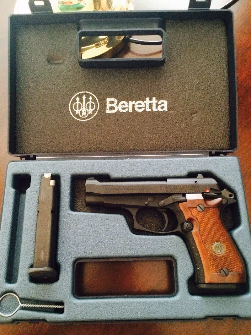 Beretta 7.65 F81. Hiç kullanılmamış.