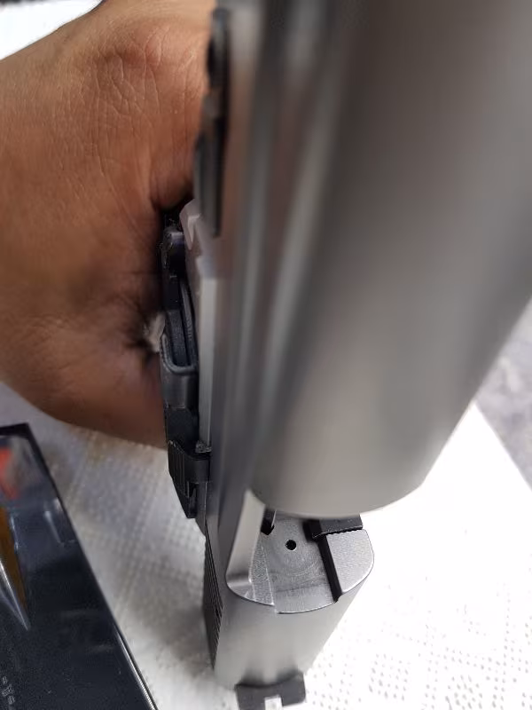 Efsane Geri döndü Sig SauerP226 SL