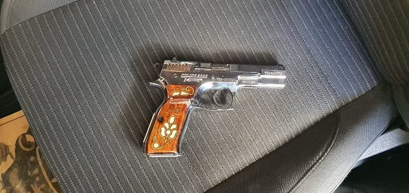 Sıfır ciziksiz mega 2000