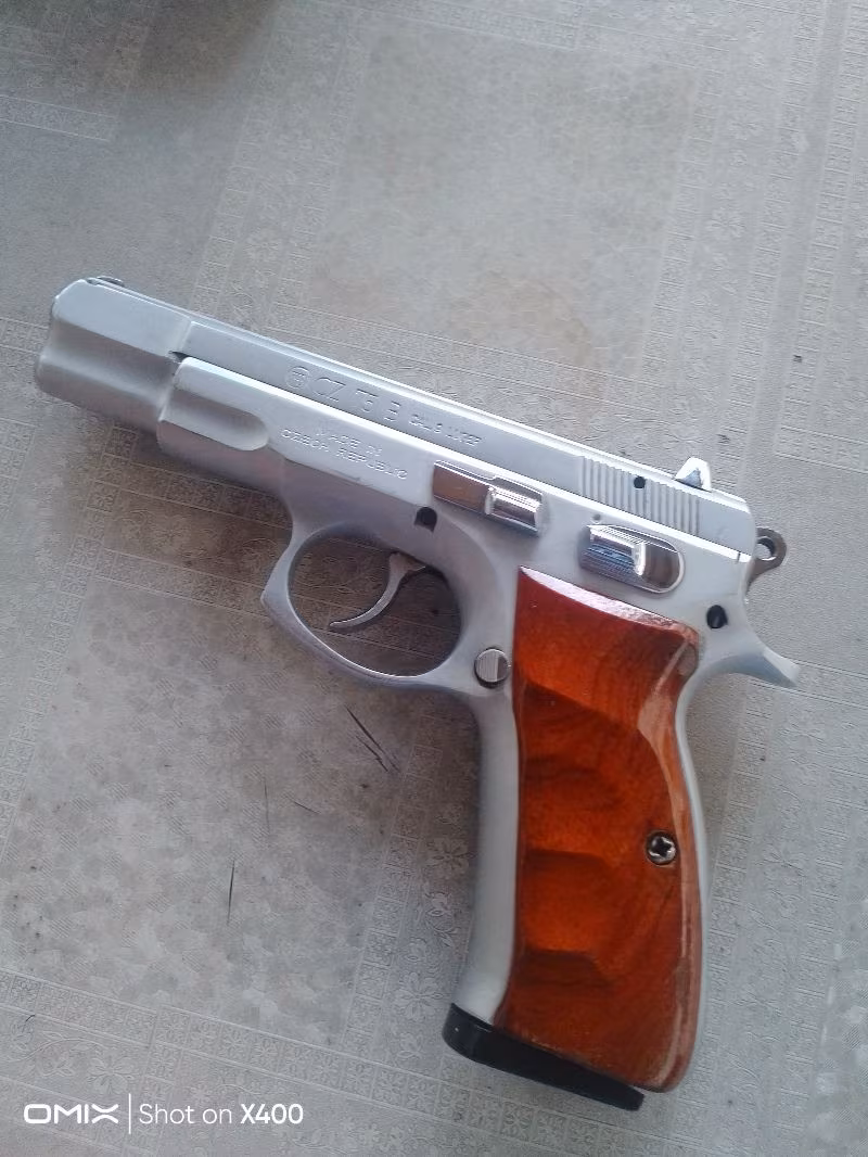 Emekli Polis Temiz kullanılmış