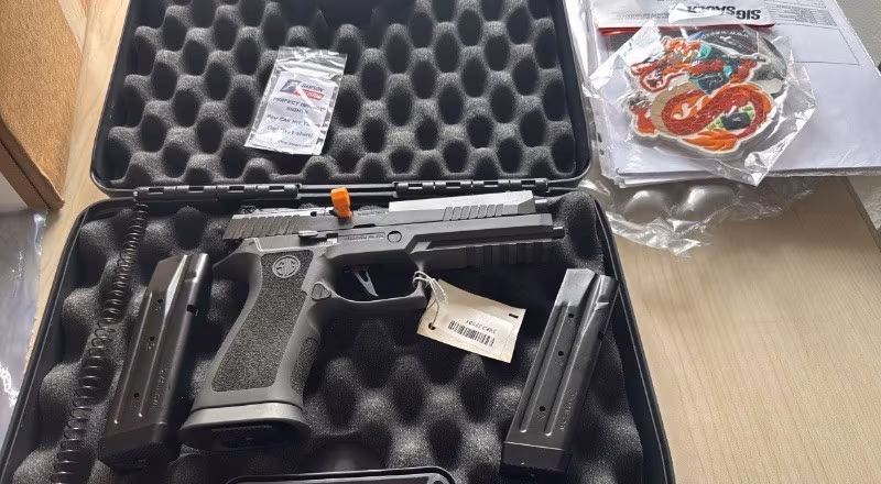 Sigsauer p 320 x five