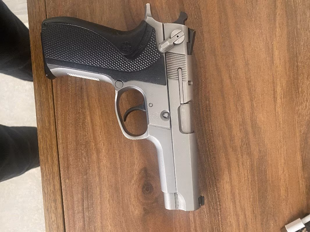 Silahım tertemiz darbesizdir