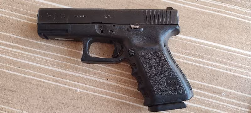 Glock 19