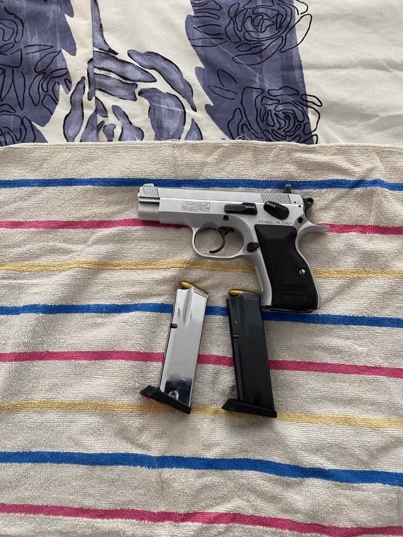 İtalyan sarsılmaz tanfoglio