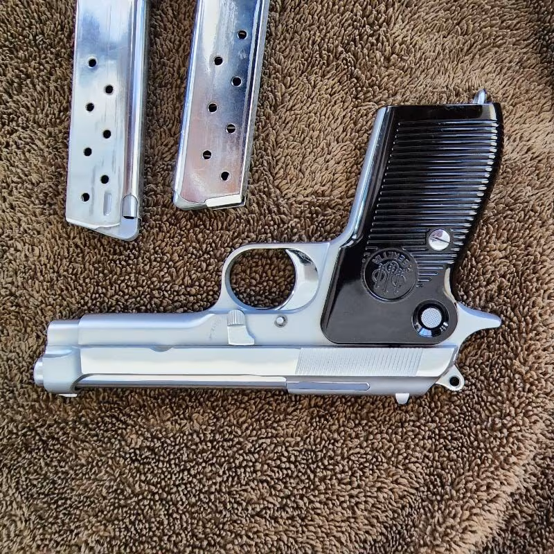 Beretta 9mm Saddam