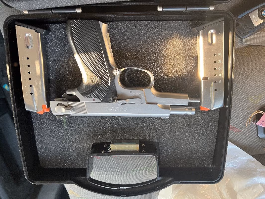 Swit Wesson 5906 15+1 çift şarjör