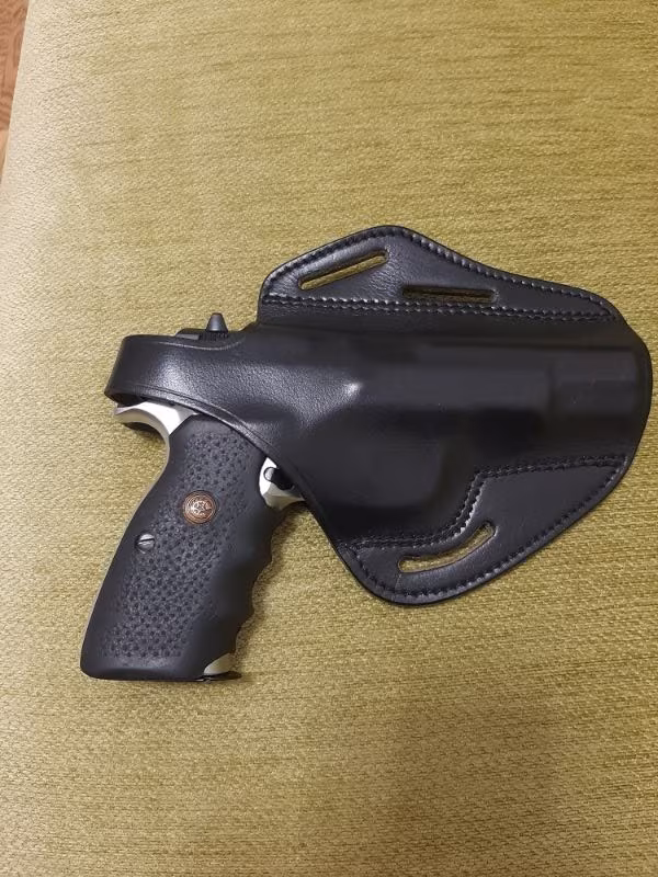 Tertemiz bir CZ 75