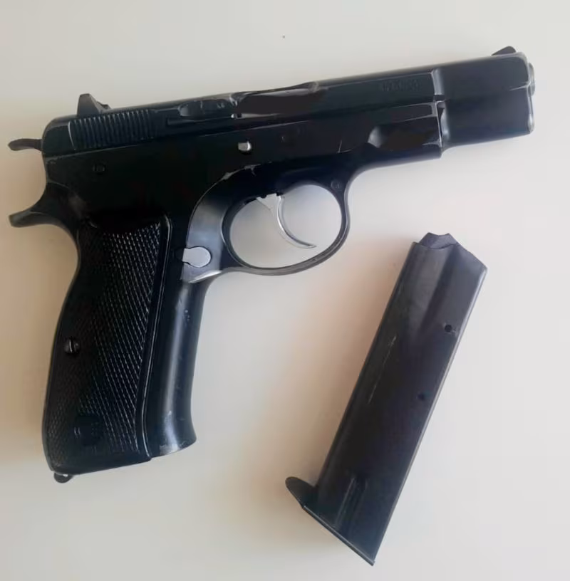 CZ 75 1990 MODEL