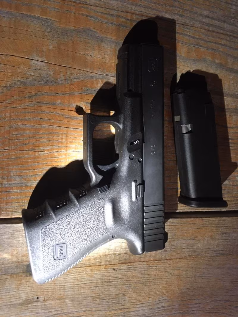 Çok temiz GLOCK 19 GEN 4 9mm