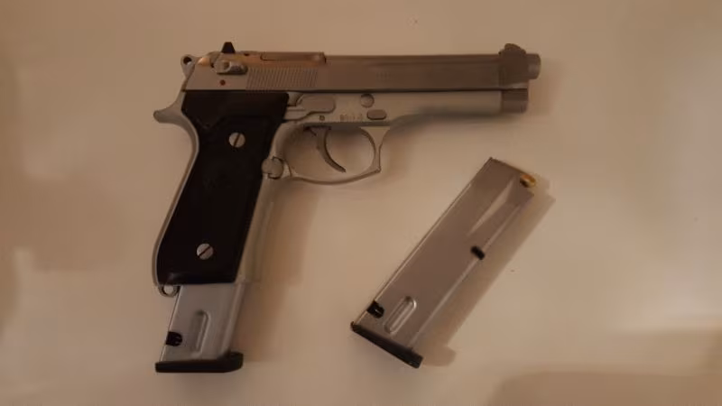 BERETTA F92 İNOX RENK ORİJİNAL 15+1 9mm RUHSATLI SİLAH