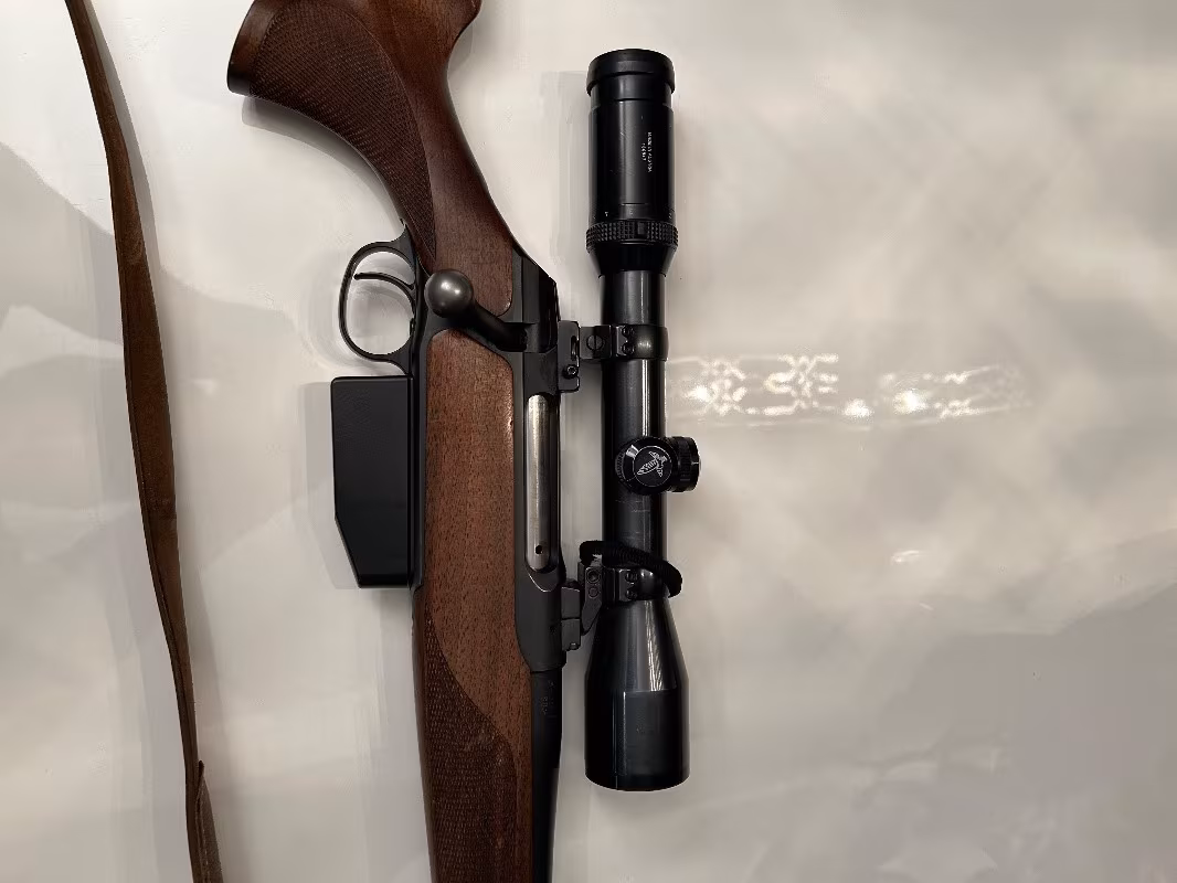 SWAROVSKI HABICHT 1.5-6X42  YİVLİ TÜFEK DÜRBÜNÜ