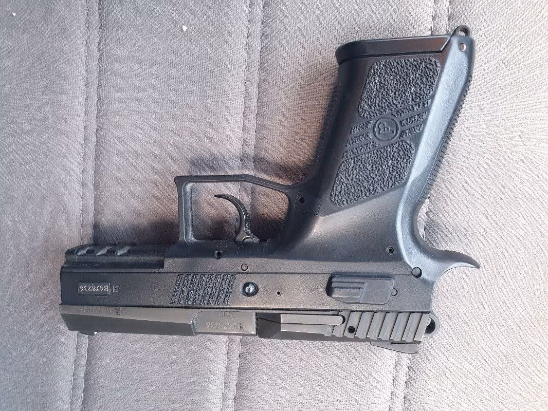 CZ 75 P07 TEMİZ İLK ELDEN